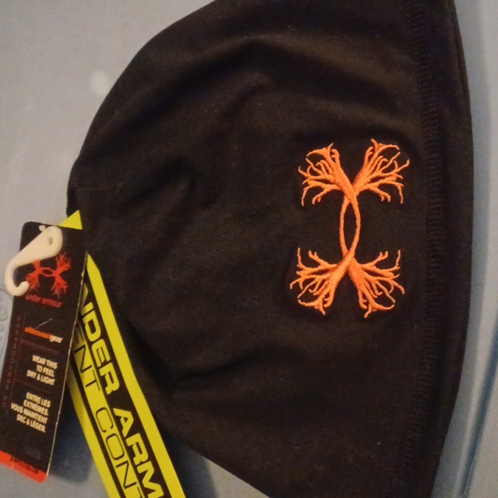 Women's Under Armour UA Hat Beanie New Lg XL Scent Control Hunting NWT